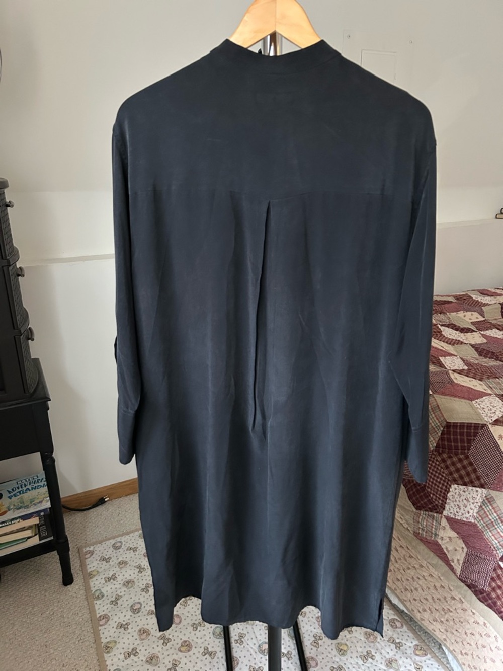 Equipment Femme 100% Silk Long Sleeve Midi Dress - Picture 3 of 9